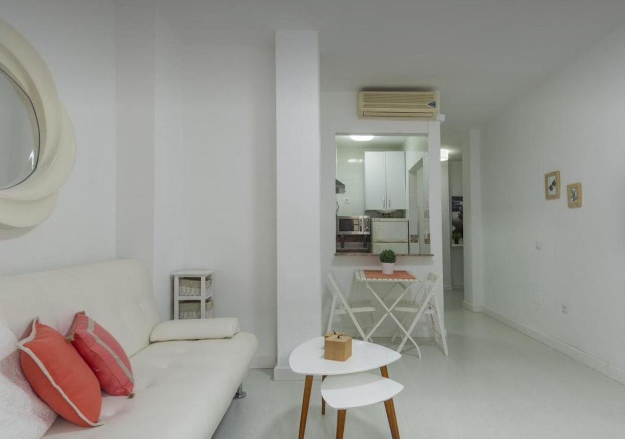 Lovely Studio At The City Heart! Μάλαγα Εξωτερικό φωτογραφία